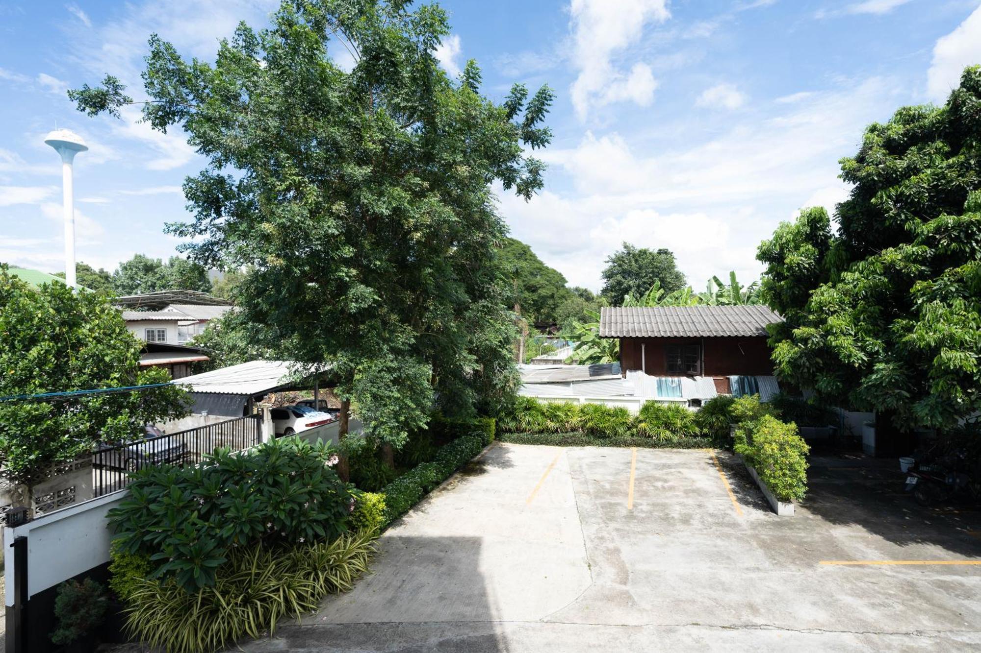 Апартаменты Chiang Mai Mansion 2 Экстерьер фото